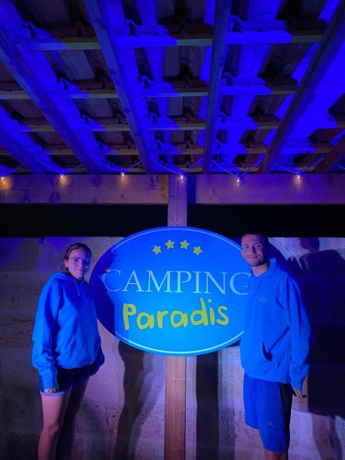 Camping Le Pressoir Petit-Palais-et-Cornemps מראה חיצוני תמונה