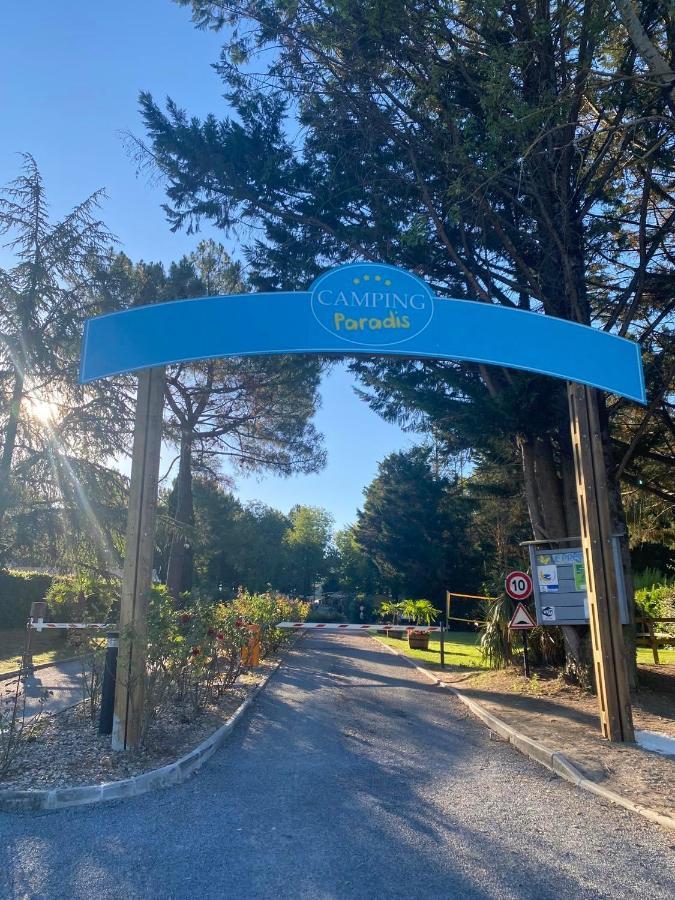 Camping Le Pressoir Petit-Palais-et-Cornemps מראה חיצוני תמונה