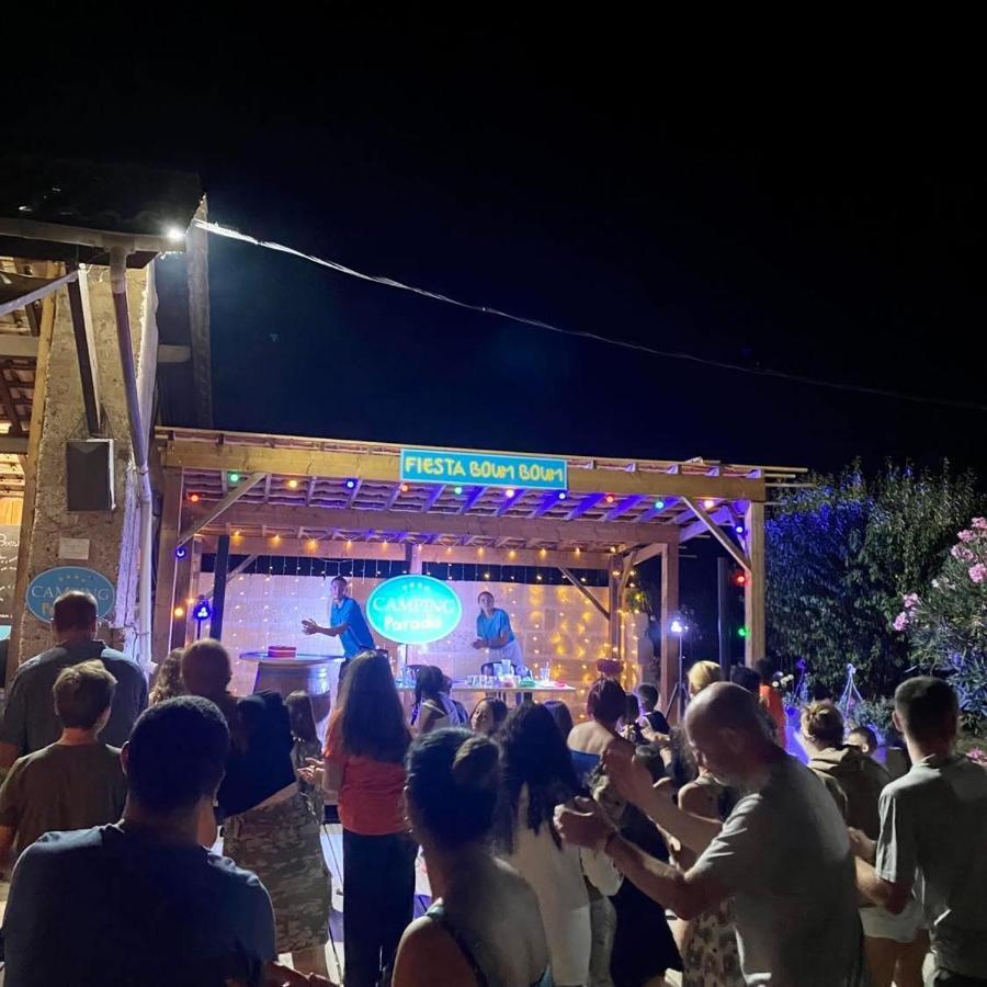 Camping Le Pressoir Petit-Palais-et-Cornemps מראה חיצוני תמונה
