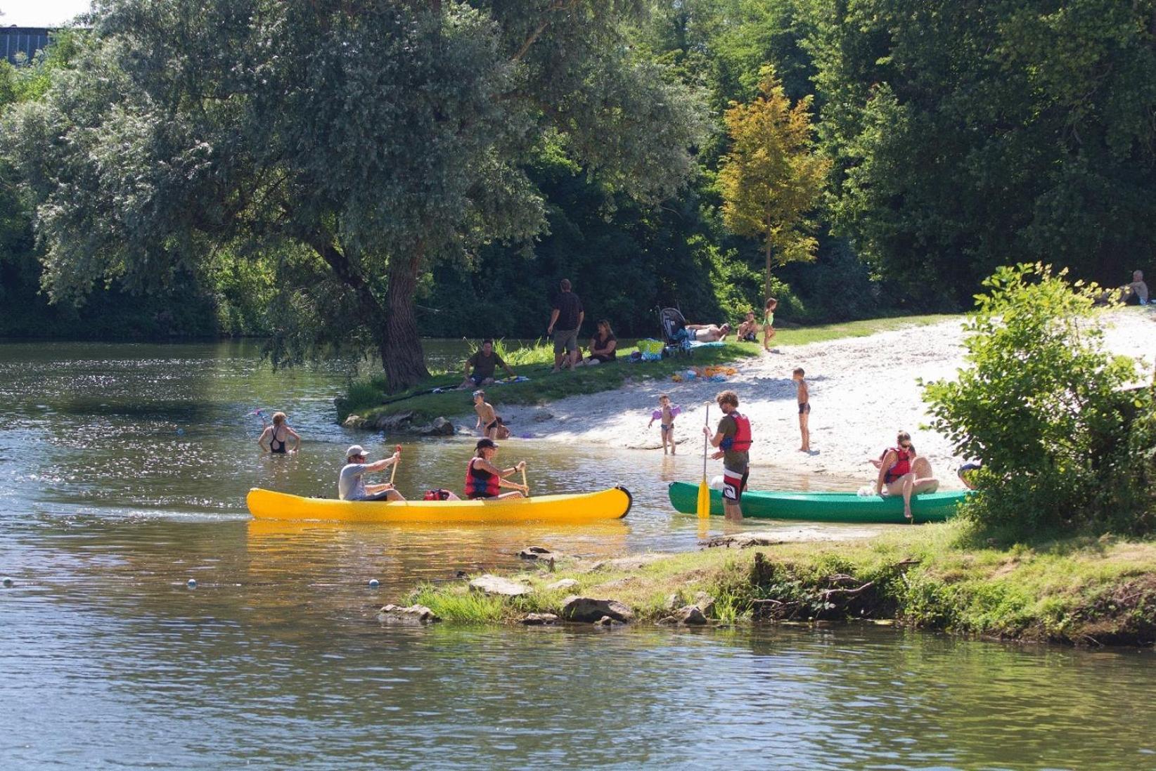 Camping Le Pressoir Petit-Palais-et-Cornemps מראה חיצוני תמונה